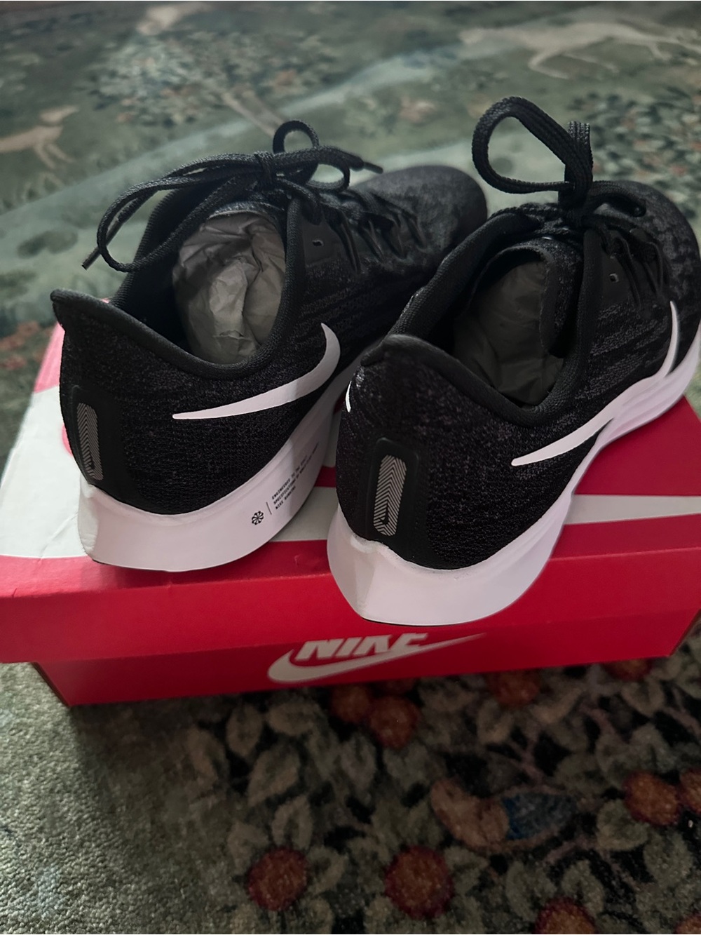 Nike Air Zoom Pegasus Black/White Running Shoes - Picture 6 of 8